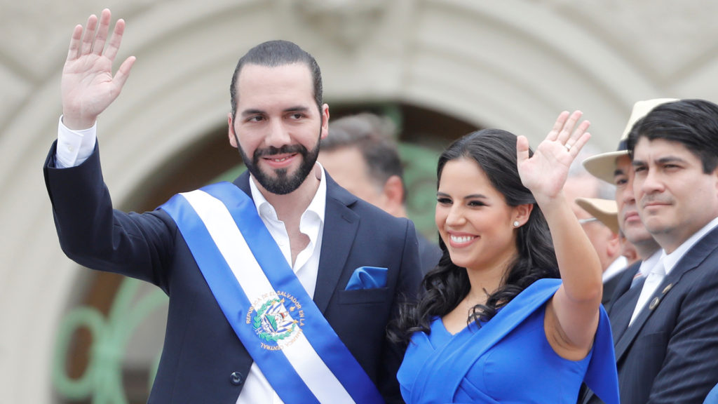 Presidente, Nayib Bukele y su esposa