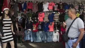 El Cementerio mercado popular