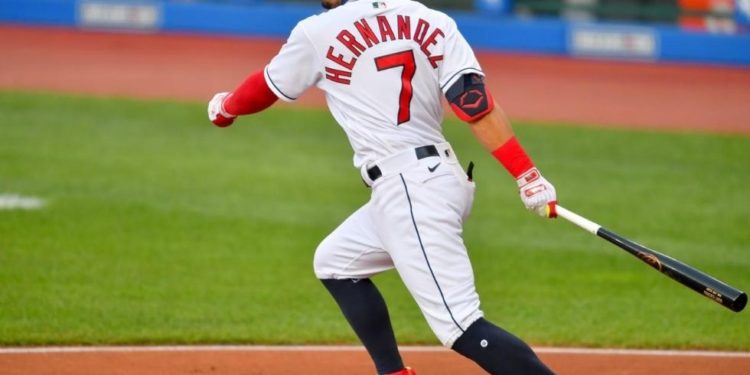 #Deportes | Venezolano César Hernández firmó con los Cleveland Indians (+Vídeo)