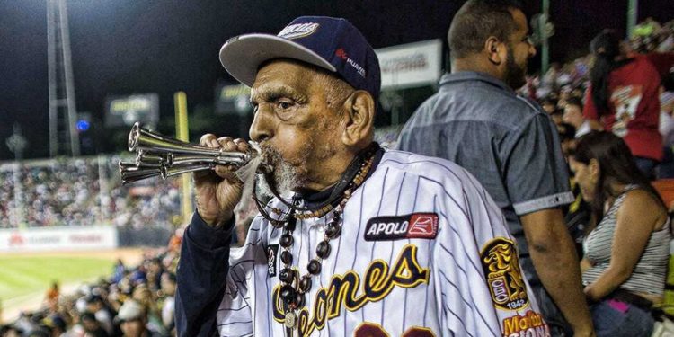 #Deportes | El fanático N°1 de Leones del Caracas cumplió 102 años