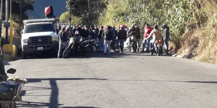 #Venezuela | Enero cierra con más de cinco protestas por escasez de combustible en Mérida