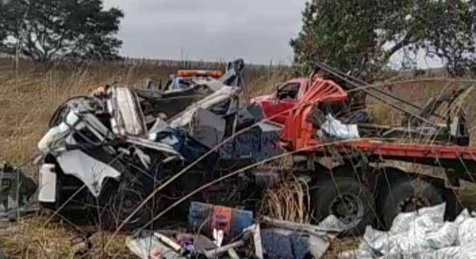 #Sucesos | Chofer murió tras volcar gandola en la carretera nacional de Anzoátegui – Bolívar