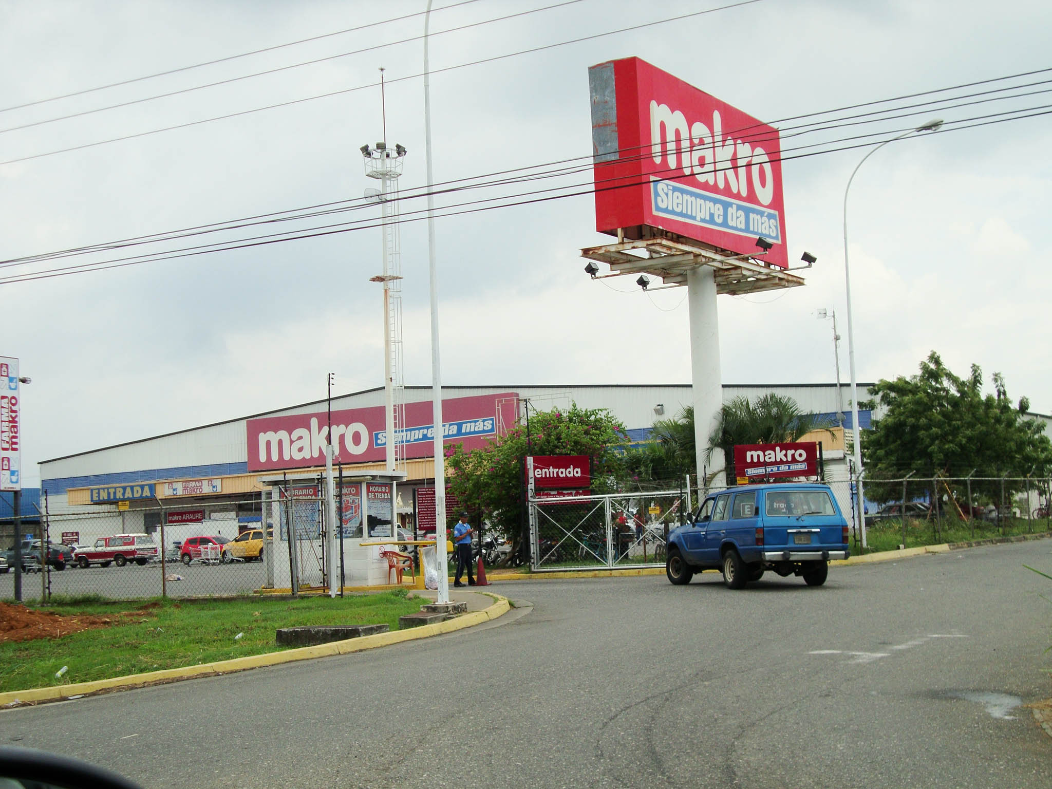 Makro