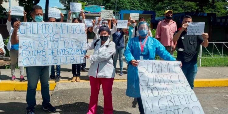 #Venezuela | Médicos del estado Guárico exigieron salarios de 600 dólares