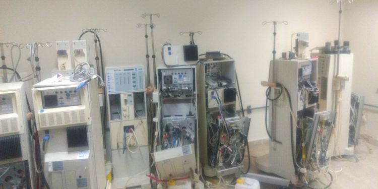 #Comunidad | Pocas máquinas operativas para aplicar tratamientos para pacientes renales en Trujillo