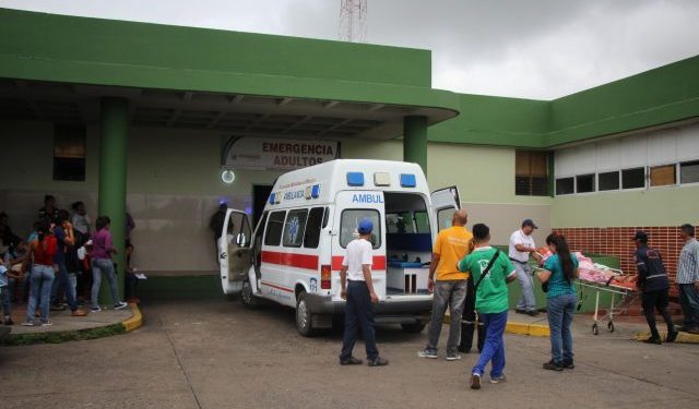 #Venezuela | Vecinos intentan linchar a presunto delincuente