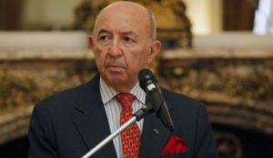 Canciller de Ecuador renunció a su cargo en medio de polémica con el presidente de Argentina