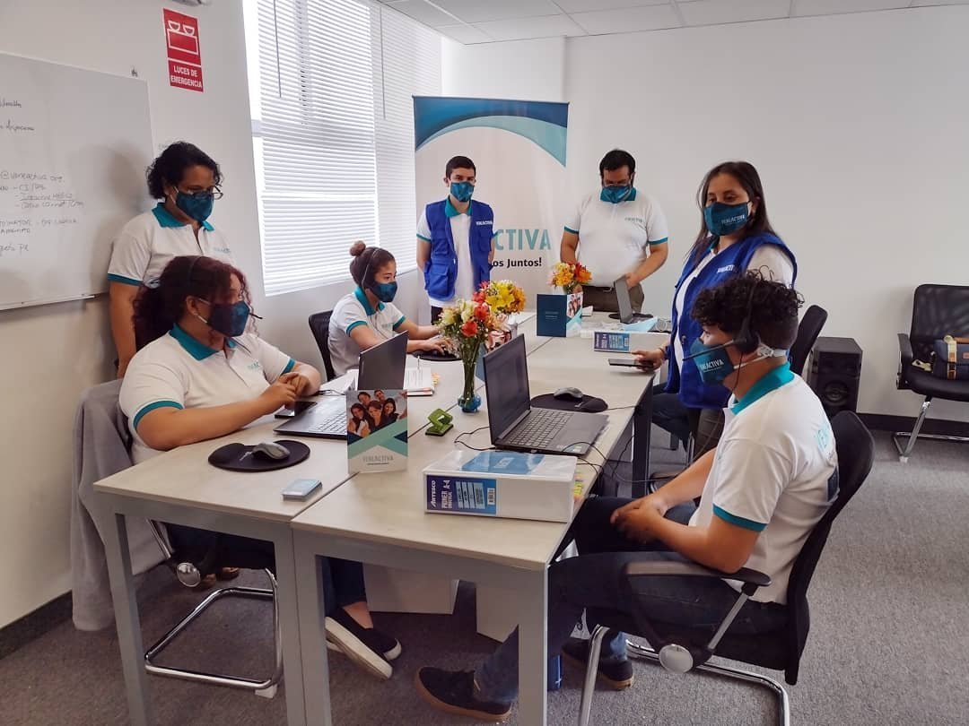 "Venezolanos en línea" cuenta con asesoría educativa para migrantes en Perú