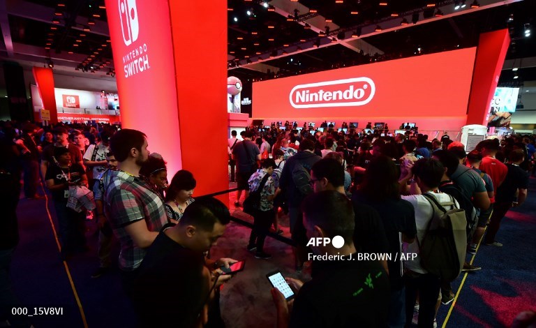 E3