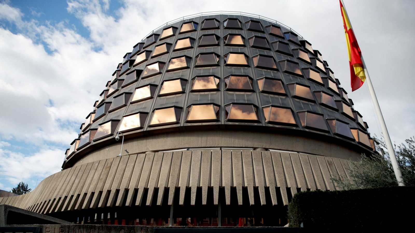 Tribunal Constitucional de España archivó caso de "Delcygate"