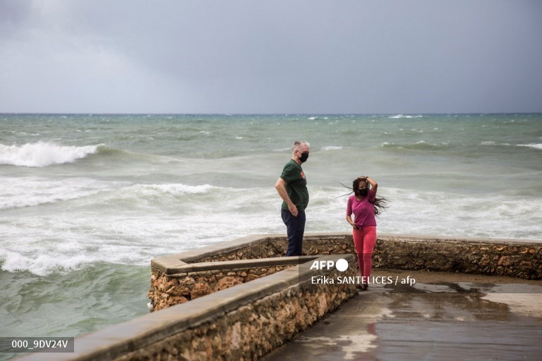 Tormenta Elsa amenaza a Estados Unidos y las islas del Caribe
