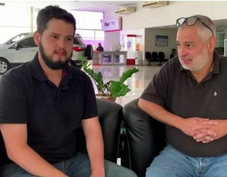 José Gregorio y su hijo. Foto: Captura de pantalla.