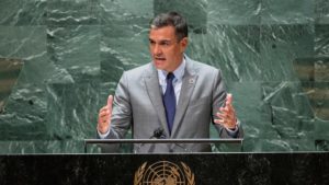 El presidente del Gobierno, Pedro Sánchez, durante su discurso ante la 79 sesión de la Asamblea General de la ONU, en Nueva York.EDUARDO MUÑOZ / EFE