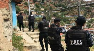Funcionarios de las FAES. Foto: Twitter