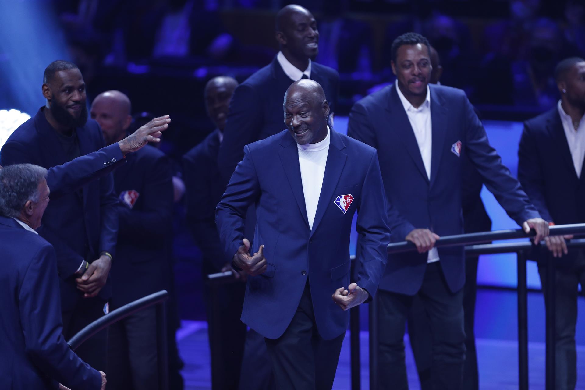 NBA rindió tributo a las máximas estrellas de su historia