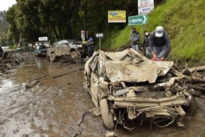 Aluvión de lodo en Ecuador. Foto: AFP