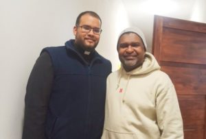 Sacerdote venezolano en Ucrania ofrece refugio a víctimas de la invasión rusa