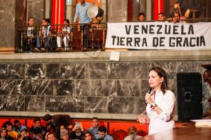 María Corina Machado desde la Universidad de Los Andes. Foto: Twitter Maria Corina Machado.