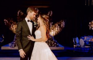 Sheryl Rubio cantó “Somos tu y yo” junto a Victor Drija en su boda
