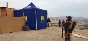 Brigada Antinarcóticos Arica realiza operativo en Cerro El Chuño, Arica. Foto: Twitter PDI Arica.
