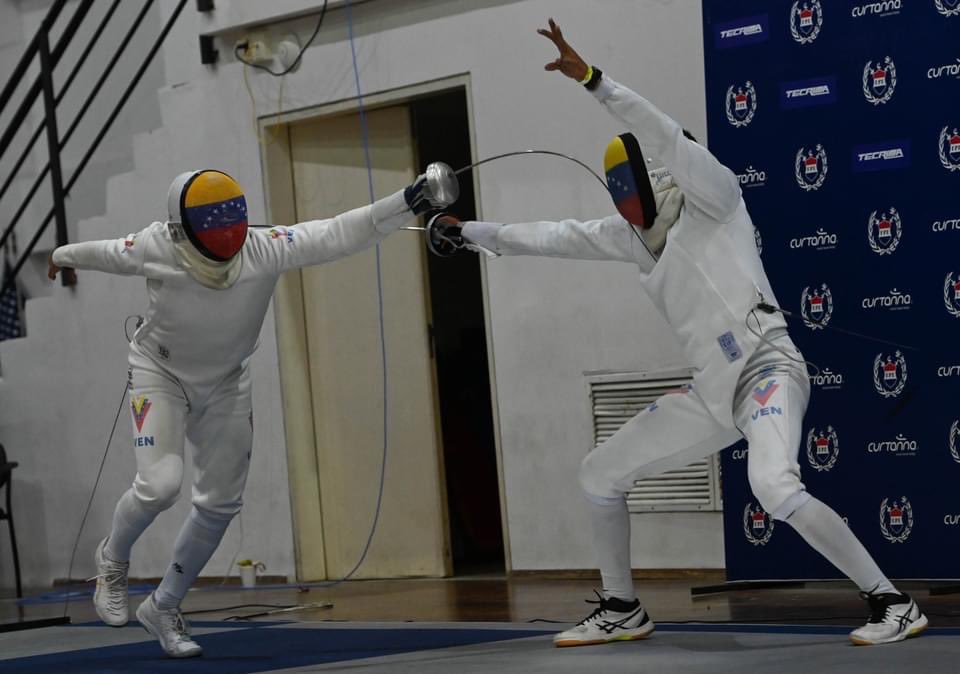 Esgrima masculino se bañó de oro en el Campeonato Sudamericano