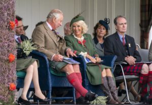 Carlos, príncipe de Gales, junto a Camilla Parker. Foto: Twitter cuenta oficial de Twitter del Príncipe de Gales y la Duquesa de Cornualles (@ClarenceHouse).