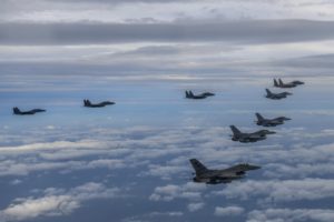 Ejercicios militares entre Estados Unidos y Corea del Sur. Foto EFE