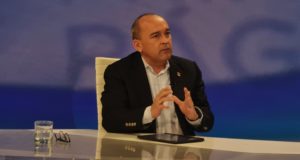 Ministro para el Proceso Social de Trabajo de la administración de Nicolás Maduro, Francisco Torrealba. Foto: Twitter @torrealbaf.