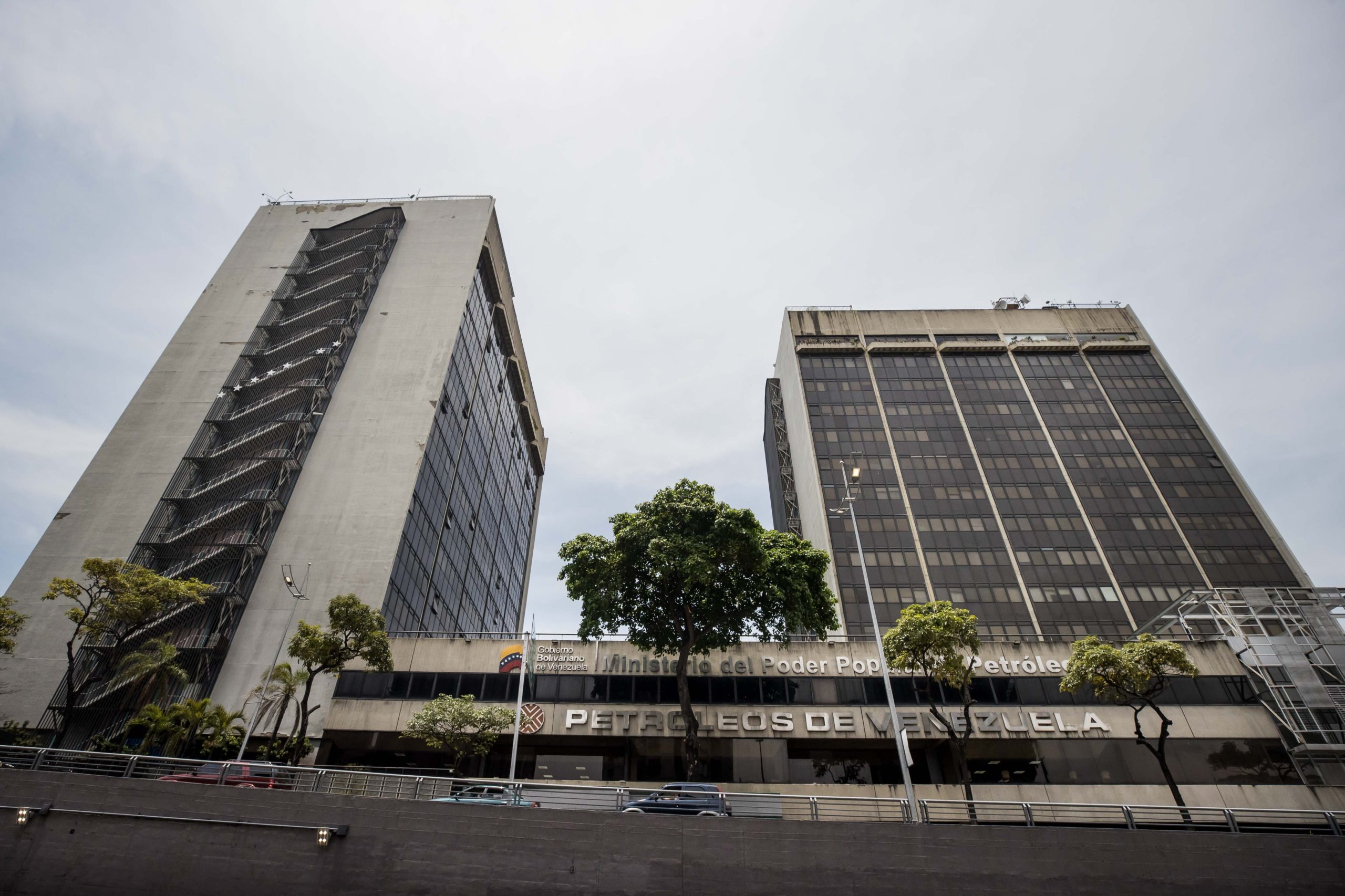 Sede de Petróleos de Venezuela (Pdvsa) en la capital venezolana de Caracas. Foto: Miguel Gutiérrez / EFE