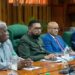 Presidente de Guyana, Irfaan Ali, reunido con ministros de su Gobierno. Foto: Officer Guyana.