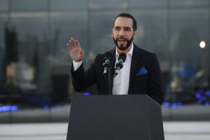 Nayib Bukele, presidente de El Salvador, en el acto de apertura de oficinas de Google en esa nación. Foto: EFE.