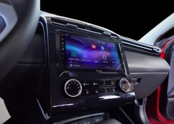 Pioneer revoluciona la conducción con el lanzamiento de su nueva pantalla DMH-AP6650BT